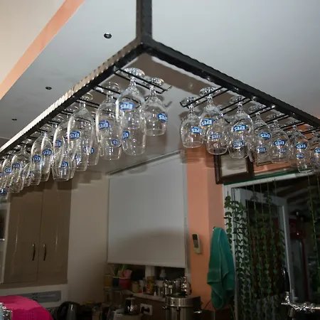 Anik 3* Аланія